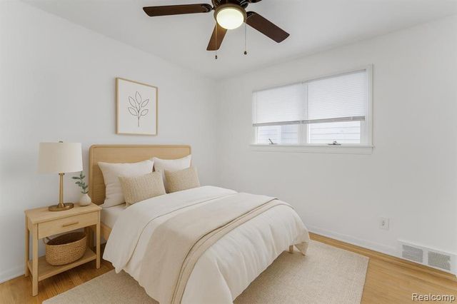 13888 Carlisle Street, Detroit, MI 48205