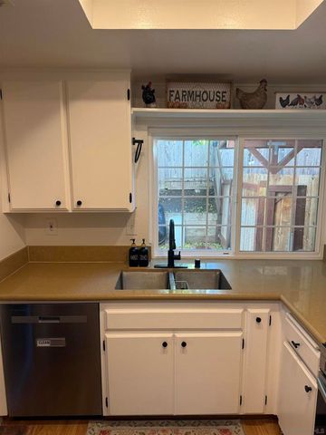 8589 Dortha Ct., Santee, CA 92071