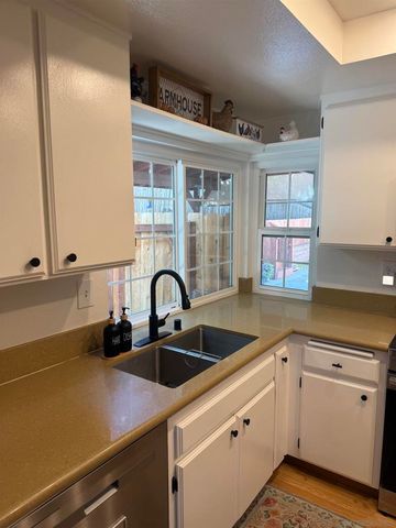 8589 Dortha Ct., Santee, CA 92071