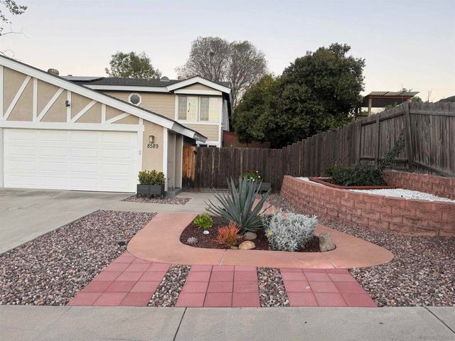 8589 Dortha Ct., Santee, CA 92071