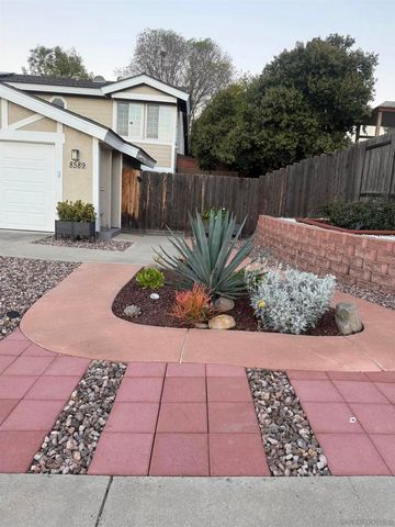 8589 Dortha Ct., Santee, CA 92071
