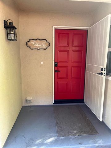 8589 Dortha Ct., Santee, CA 92071