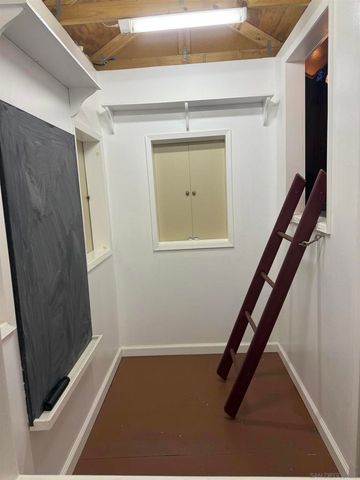 8589 Dortha Ct., Santee, CA 92071