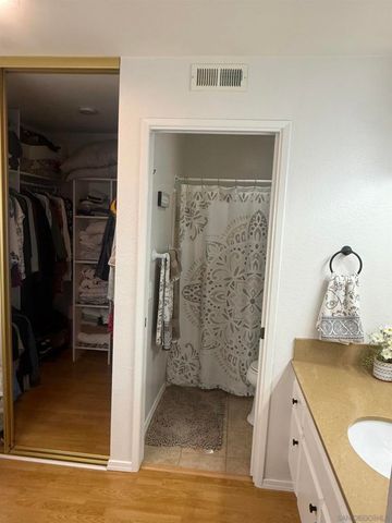 8589 Dortha Ct., Santee, CA 92071