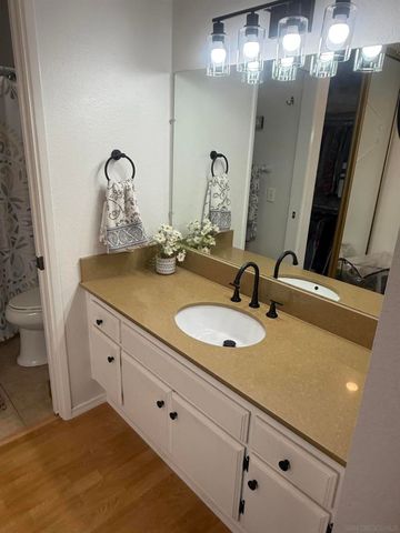 8589 Dortha Ct., Santee, CA 92071