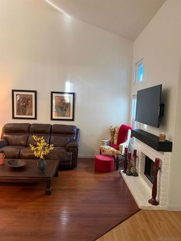 8589 Dortha Ct., Santee, CA 92071