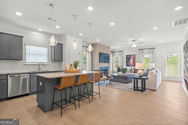 105 Roy Drive, Calhoun, GA 30701