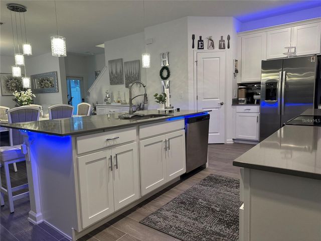 1563 CROSS PRAIRIE PARKWAY, Kissimmee, FL 34744