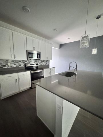 1563 CROSS PRAIRIE PARKWAY, Kissimmee, FL 34744