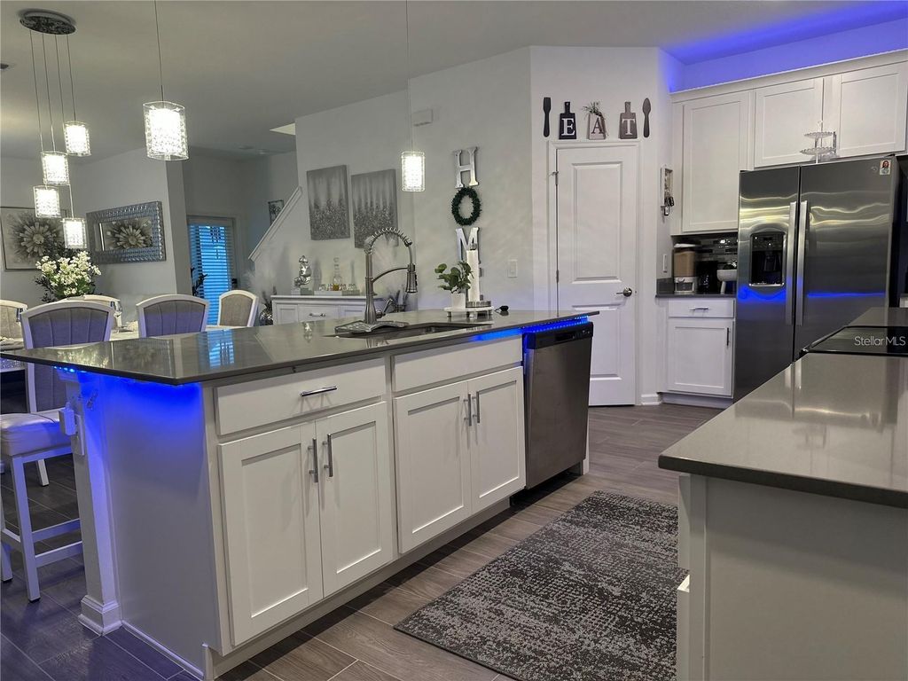 Image 15 of property listing at 1563 CROSS PRAIRIE PARKWAY, Kissimmee, FL 34744