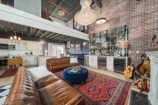 210 N Main Street 378, Kernersville, NC 27284