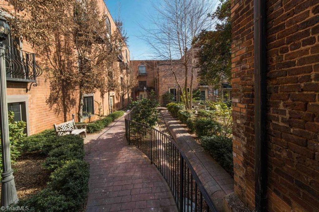 210 N Main Street 378, Kernersville, NC 27284