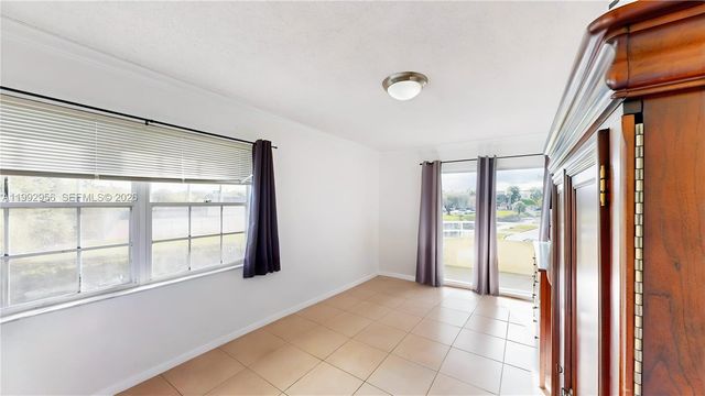 10765 SW 108th Ave 208, Miami, FL 33176