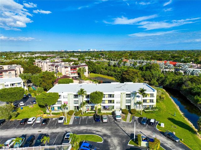 10765 SW 108th Ave 208, Miami, FL 33176