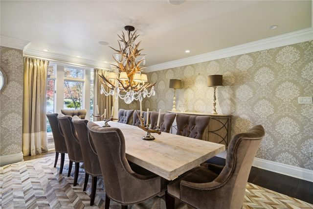 2102 Chablis Ct, Hampton, PA 15044