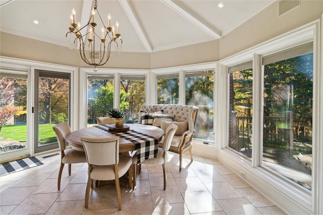 2102 Chablis Ct, Hampton, PA 15044