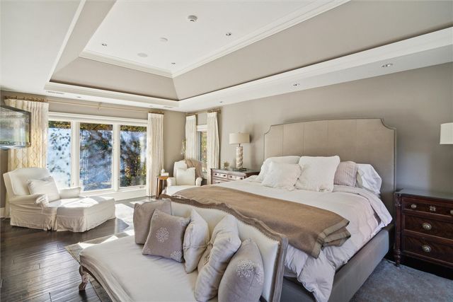 2102 Chablis Ct, Hampton, PA 15044