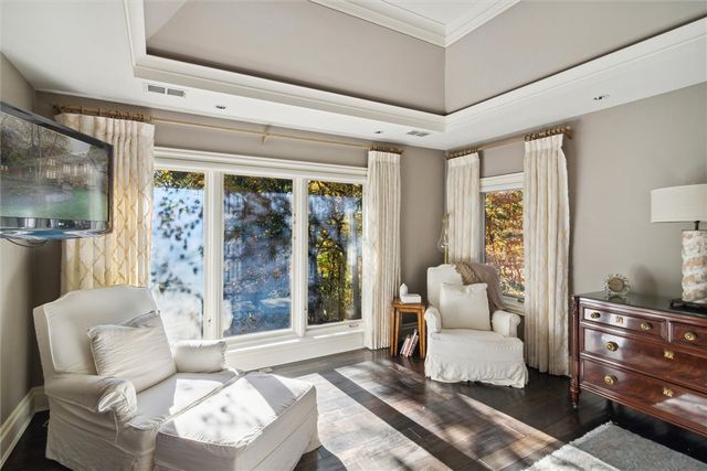 2102 Chablis Ct, Hampton, PA 15044