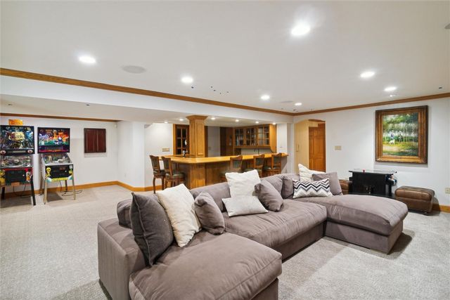 2102 Chablis Ct, Hampton, PA 15044