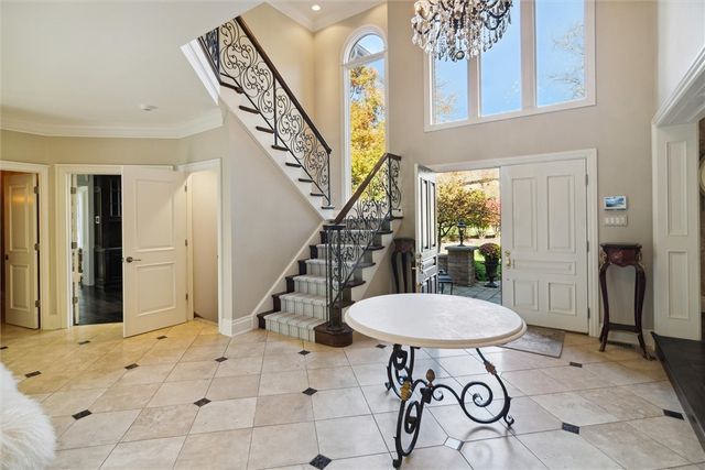 2102 Chablis Ct, Hampton, PA 15044