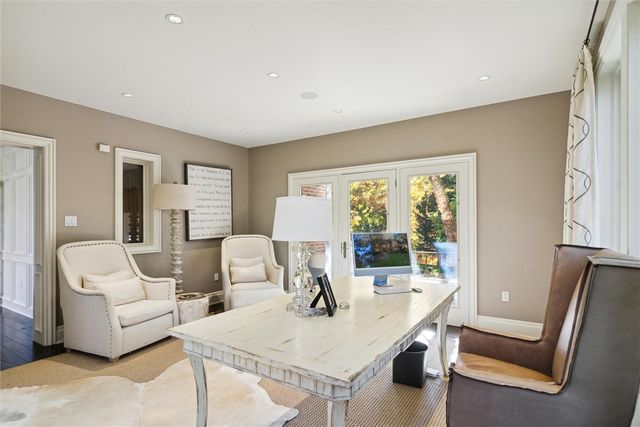 2102 Chablis Ct, Hampton, PA 15044