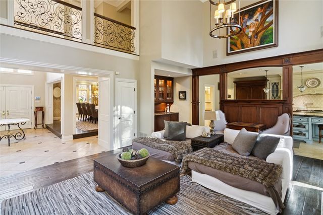 2102 Chablis Ct, Hampton, PA 15044