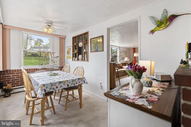 2940 STONEY CREEK RD, Norristown, PA 19401