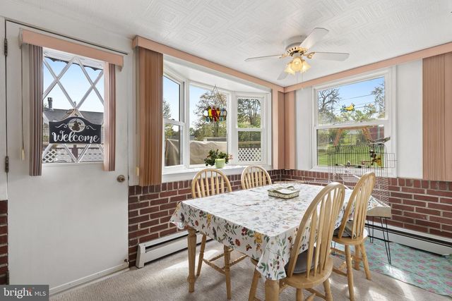 2940 STONEY CREEK RD, Norristown, PA 19401