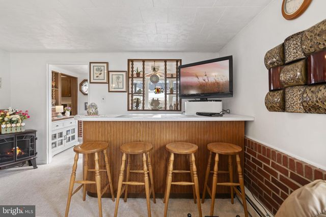 2940 STONEY CREEK RD, Norristown, PA 19401