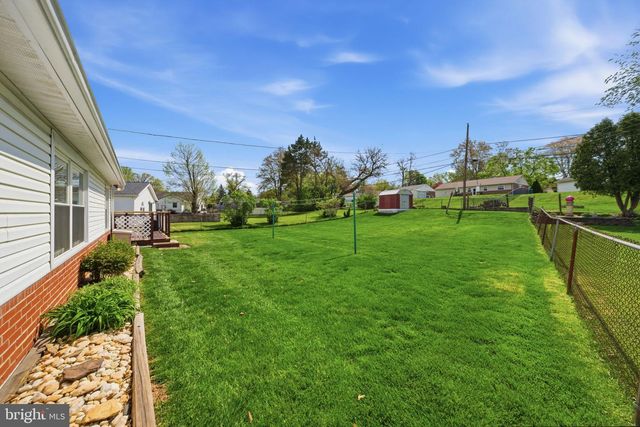 2940 STONEY CREEK RD, Norristown, PA 19401