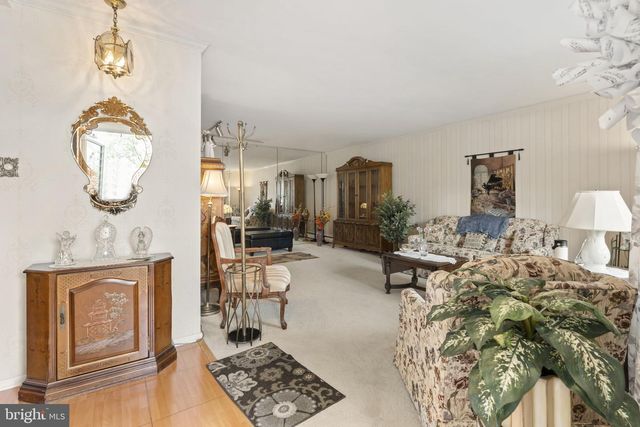 2940 STONEY CREEK RD, Norristown, PA 19401