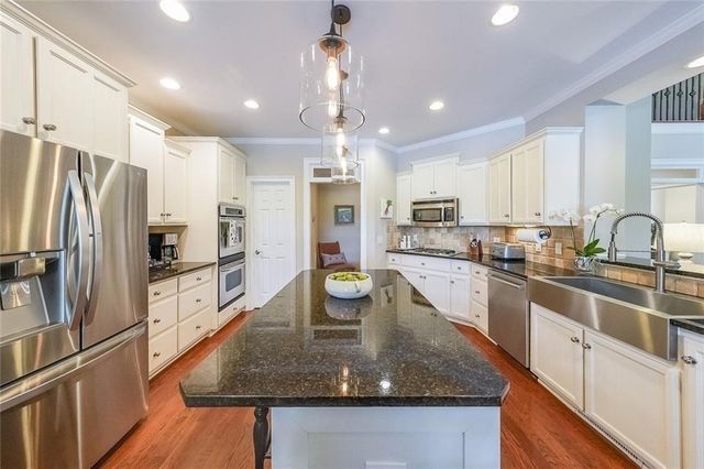 285 Peninsula Circle, Newnan, GA 30263