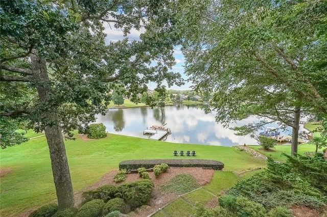 285 Peninsula Circle, Newnan, GA 30263