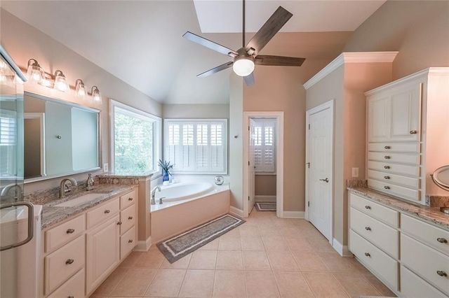 285 Peninsula Circle, Newnan, GA 30263