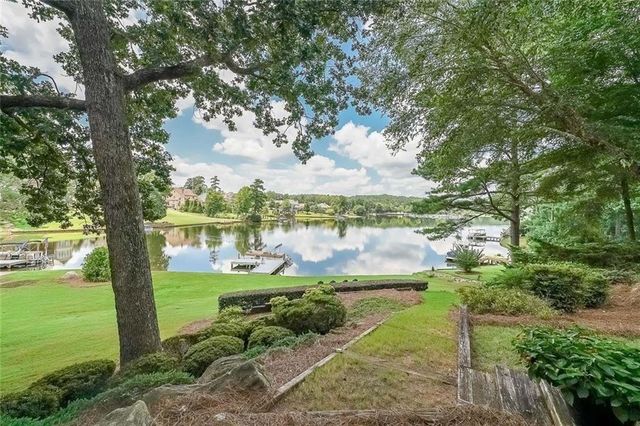 285 Peninsula Circle, Newnan, GA 30263