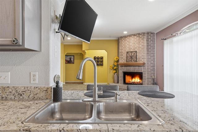 21142 Northland DR, Lago Vista, TX 78645