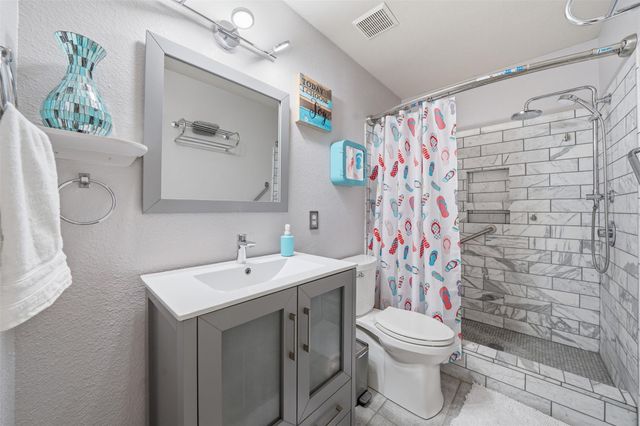 21142 Northland DR, Lago Vista, TX 78645