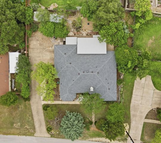 21142 Northland DR, Lago Vista, TX 78645