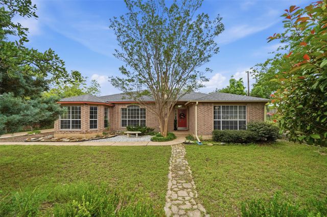 21142 Northland DR, Lago Vista, TX 78645