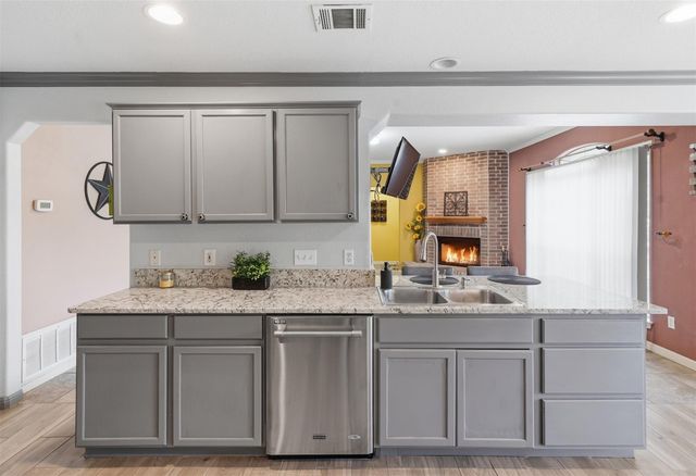 21142 Northland DR, Lago Vista, TX 78645