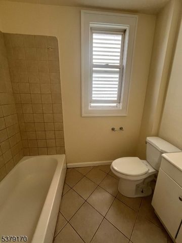 59 Brenner St, Newark City, NJ 07108