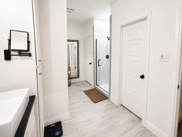 2421 Creek Drive, Granbury, TX 76048