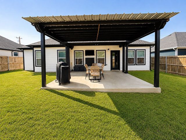 2421 Creek Drive, Granbury, TX 76048