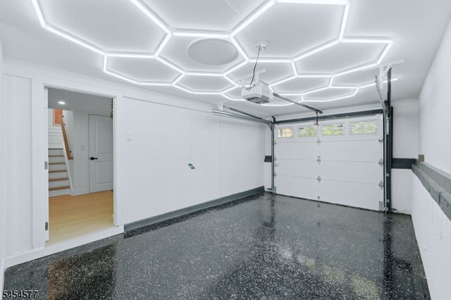 34 Clark St, Summit City, NJ 07901