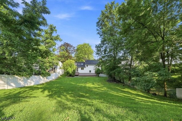 34 Clark St, Summit City, NJ 07901