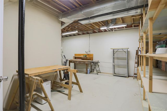 327 Mae Court, Romeo Village, MI 48065