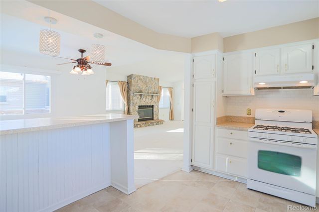 327 Mae Court, Romeo Village, MI 48065