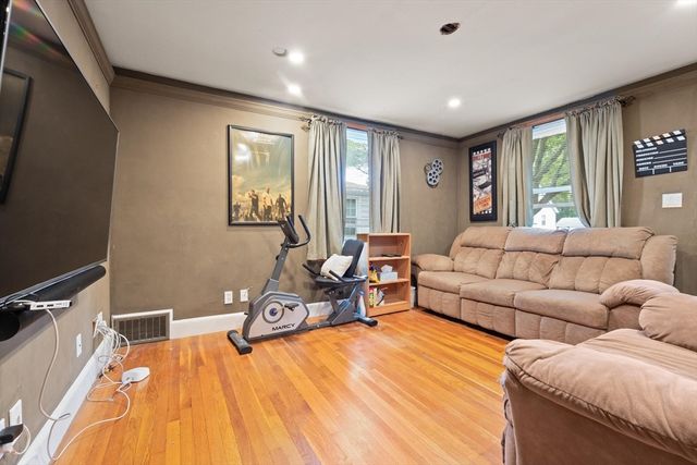58 Horne Ave, Medford, MA 02155