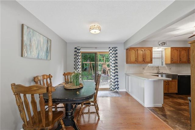 126 Beach Drive, Lake Tapawingo, MO 64015