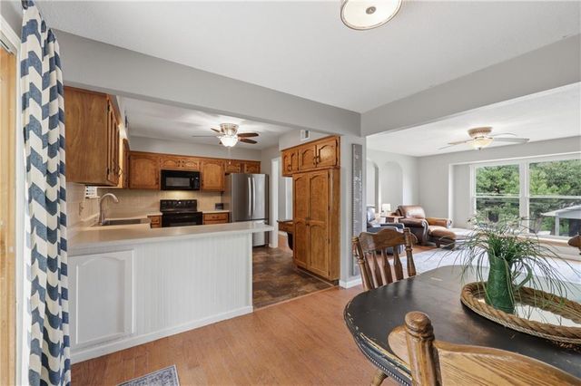 126 Beach Drive, Lake Tapawingo, MO 64015